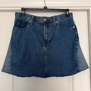 Madewell Jean skirt size 30 NWT EXCELLENT SHAPE